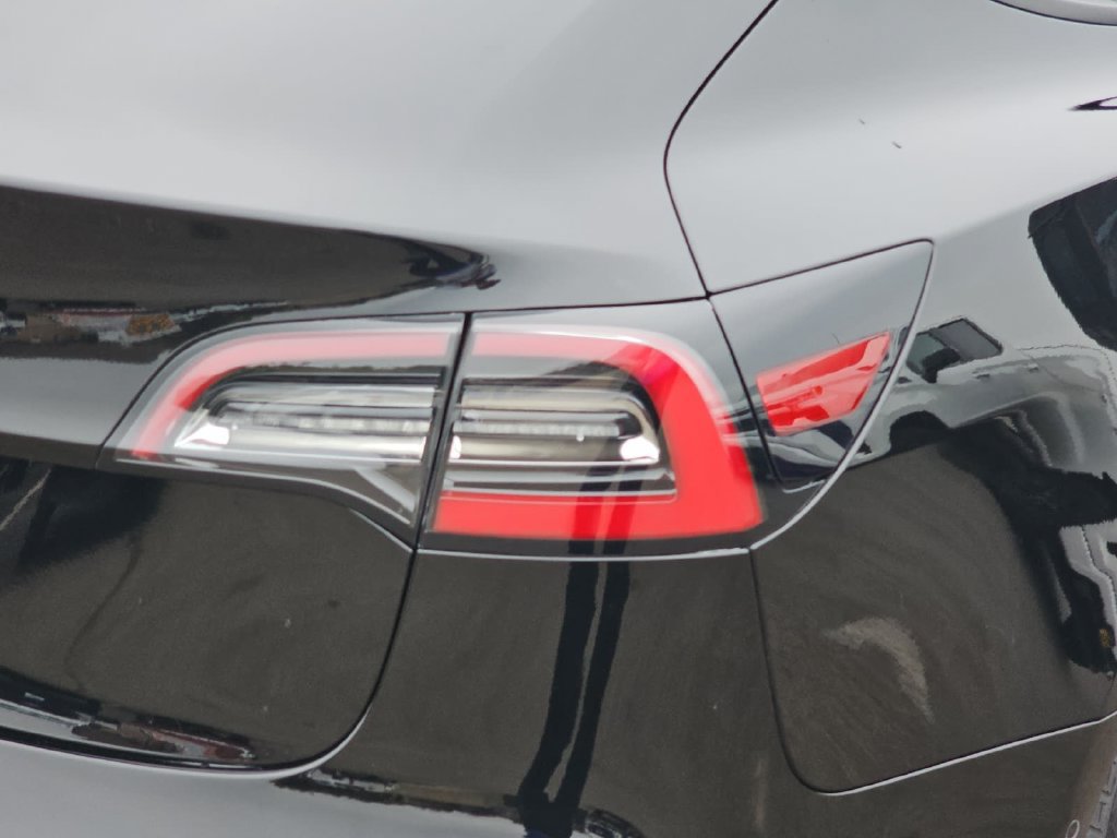 Used 2021 Tesla Model 3 Standard Range Plus RWD image 41