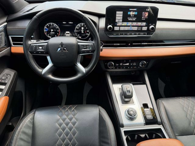 Used 2022 Mitsubishi Outlander SEL AWD/4WD image 18