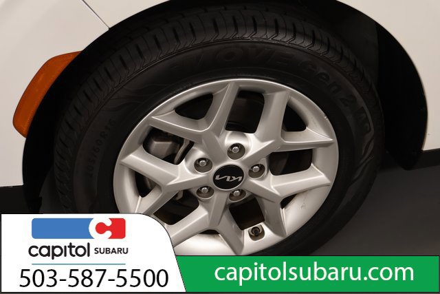 Used 2023 Kia Soul LX w/ LX Technology Package FWD image 7