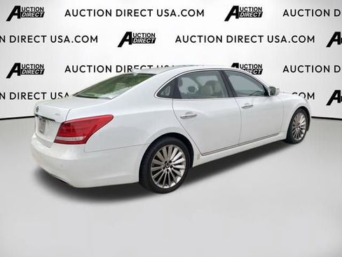Used 2014 Hyundai Equus Signature RWD image 12