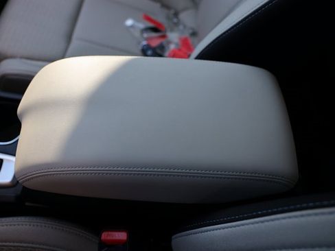 Certified 2025 Subaru Ascent Premium w/ Premium Package image 41