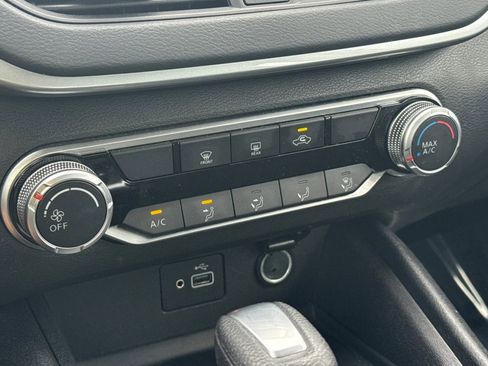 Used 2023 Nissan Altima 2.5 S image 17