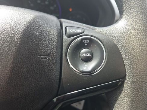 Used 2016 Honda HR-V LX image 16