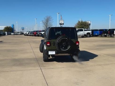 Used 2023 Jeep Wrangler Willys image 8