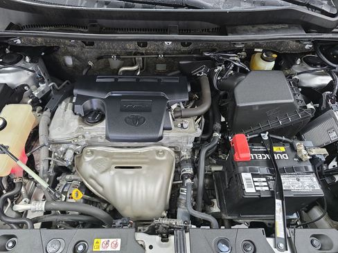 Used 2018 Toyota RAV4 XLE image 30