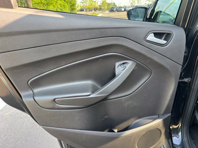 Used 2015 Ford Escape SE FWD image 14