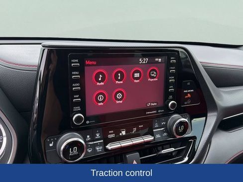Used 2022 Toyota Highlander XSE AWD/4WD image 11