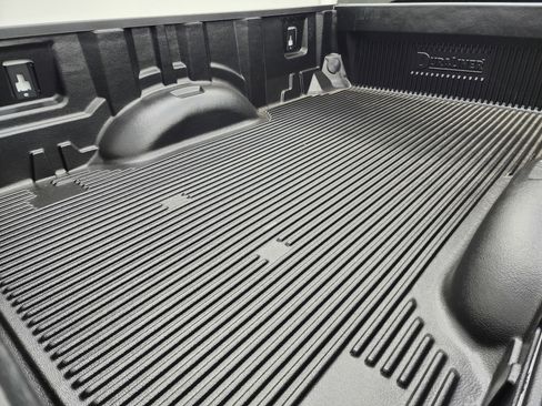 Used 2022 Ford F350 XL w/ Power Equipment Group image 5