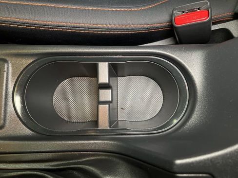 Used 2018 Subaru Crosstrek 2.0i Premium w/ Eyesight System image 26