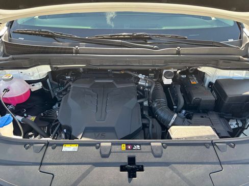 Used 2026 Kia Carnival FWD image 35