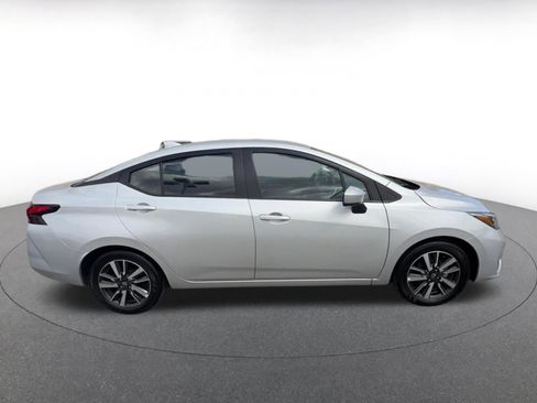 Used 2025 Nissan Versa SV FWD image 16