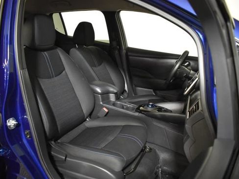 Certified 2024 Nissan Leaf SV Plus FWD image 33