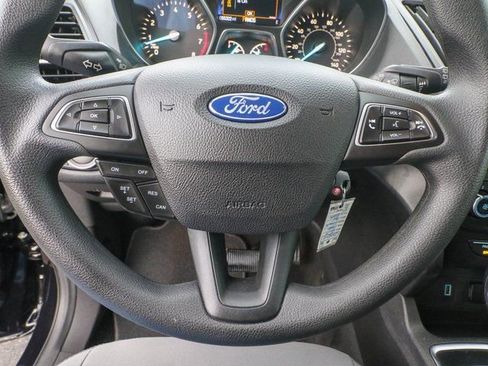 Used 2019 Ford Escape S image 17