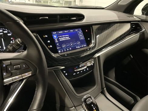 Certified 2025 Cadillac XT6 Premium Luxury w/ Technology Package image 19