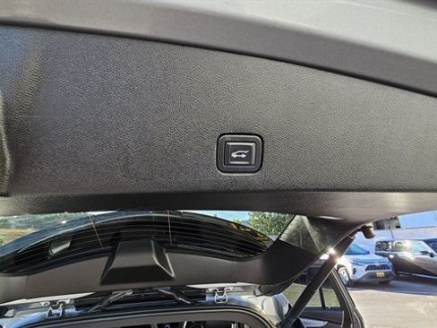 Used 2024 Cadillac XT6 Luxury w/ LPO, Floor Liner Package AWD/4WD image 36