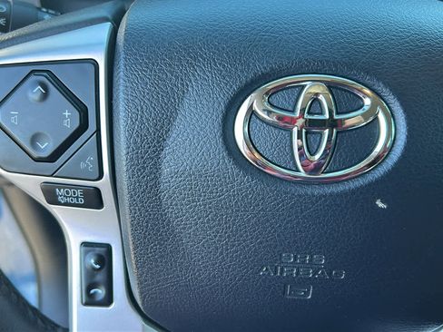 Used 2020 Toyota Tundra Limited w/ Limited Premium Package AWD/4WD image 19