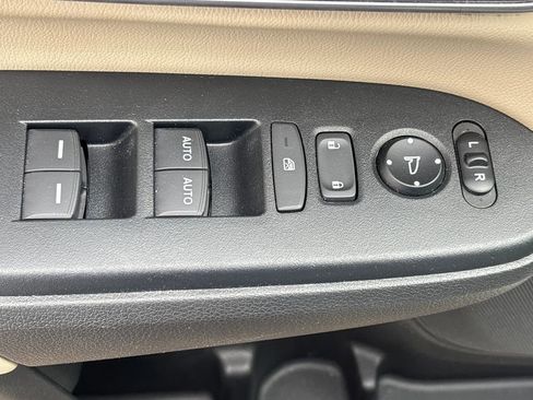 Used 2017 Honda CR-V EX-L image 7