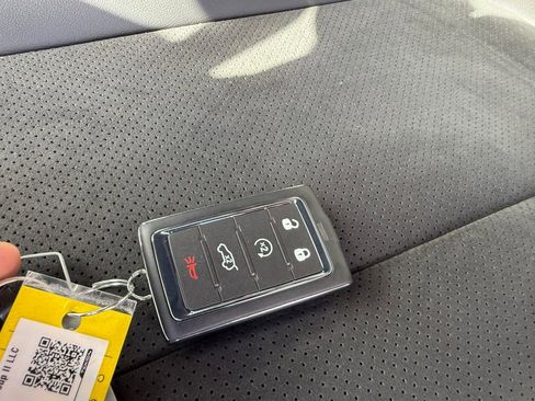 New 2025 Jeep Grand Cherokee Altitude image 29