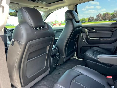 Used 2016 GMC Acadia SLT w/ Premium Edition FWD image 31