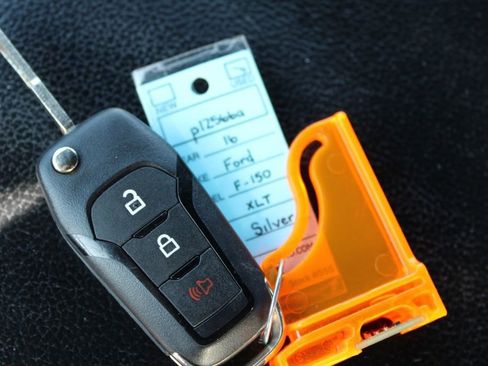 Used 2016 Ford F150 XLT w/ Equipment Group 301A Mid image 27