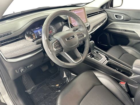 Used 2022 Jeep Compass Latitude w/ Sun and Sound Group image 9