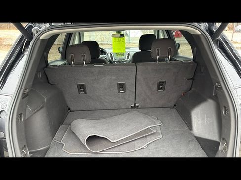 Used 2019 Chevrolet Equinox LT w/ Driver Convenience Package image 27