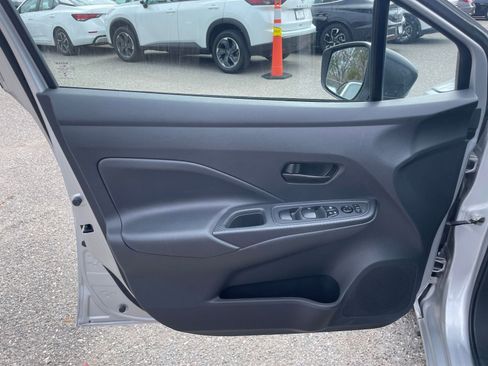 Used 2024 Nissan Versa S image 18