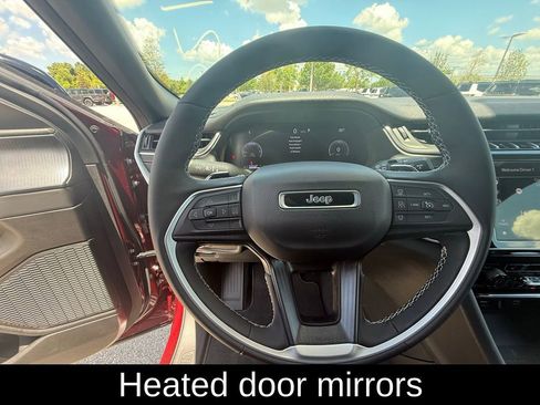 New 2025 Jeep Grand Cherokee Altitude image 29