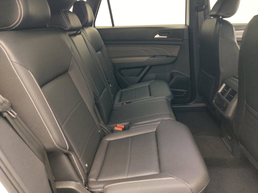 Used 2023 Volkswagen Atlas Cross Sport SE FWD image 19