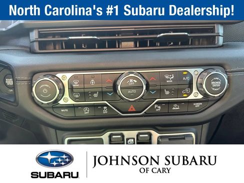 Used 2024 Jeep Wrangler Unlimited Rubicon AWD/4WD image 21