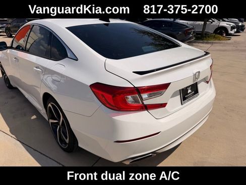 Used 2022 Honda Accord Sport image 2