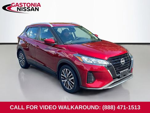 Used 2023 Nissan Kicks SV w/ Interior Electronics Package FWD image 1