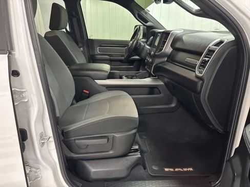 Used 2022 RAM 3500 Big Horn w/ Level 1 Equipment Group AWD/4WD image 32