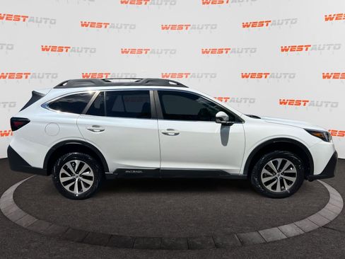 Used 2022 Subaru Outback Premium AWD/4WD image 6