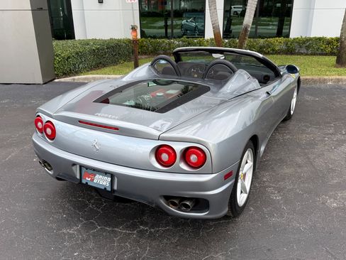 Used 2004 Ferrari 360 Spider image 21