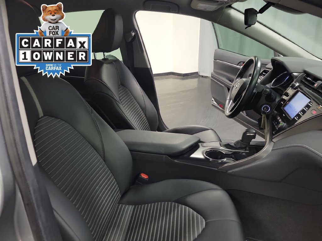 Used 2020 Toyota Camry SE FWD image 31
