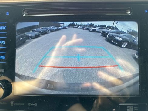 Used 2018 Toyota Tacoma SR5 RWD image 17