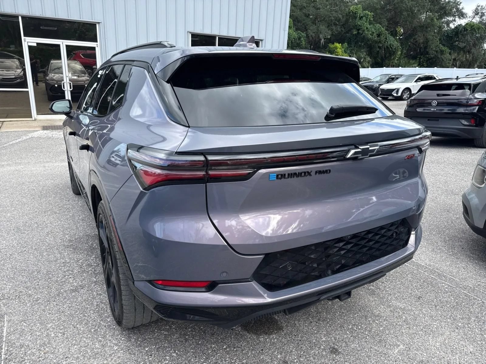 Used 2024 Chevrolet Equinox EV RS w/ LPO, Trailering Package AWD/4WD image 10