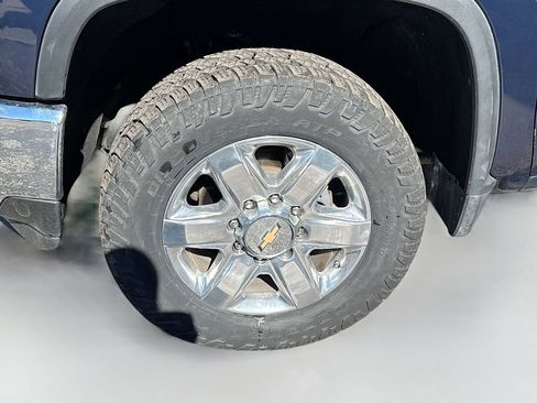 Used 2022 Chevrolet Silverado 2500 LTZ AWD/4WD image 29