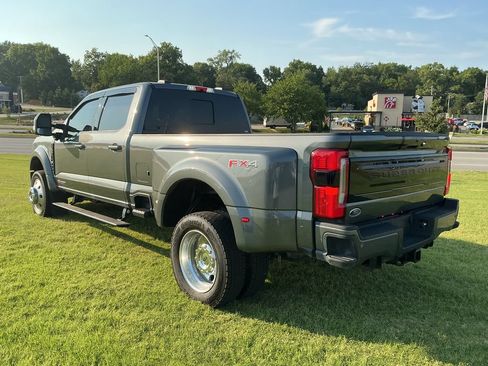 Used 2026 Ford F450 Platinum w/ FX4 Off-Road Package AWD/4WD image 4