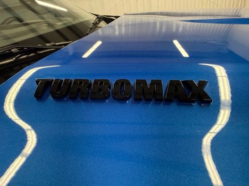 Used 2025 Chevrolet Silverado 1500 Custom w/ Turbomax Blackout Package RWD image 4