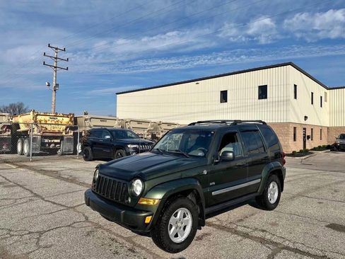 Used 2006 Jeep Liberty Sport image 1
