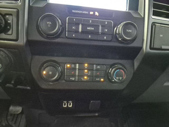 Used 2019 Ford F150 XLT w/ Equipment Group 302A Luxury AWD/4WD image 15