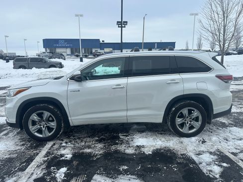 Used 2015 Toyota Highlander Limited image 6