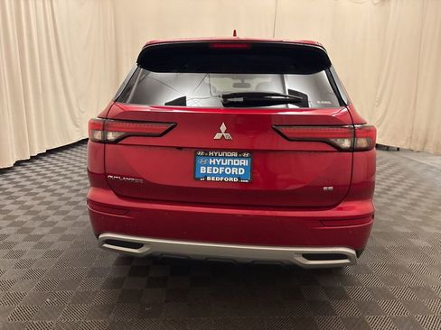 Used 2024 Mitsubishi Outlander SE image 6