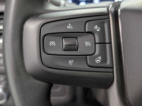 Used 2023 GMC Yukon XL AT4 image 37