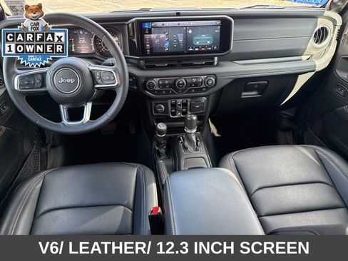 Used 2024 Jeep Wrangler Unlimited Sahara AWD/4WD image 5