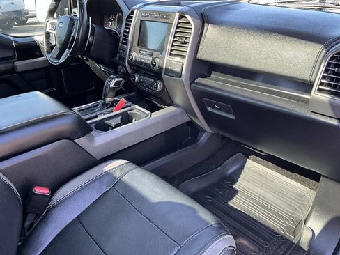 Used 2017 Ford F150 Raptor w/ Equipment Group 802A Luxury AWD/4WD image 32