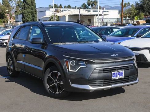 New 2026 Kia Niro LX FWD image 2
