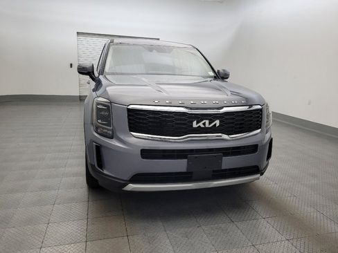 Used 2022 Kia Telluride LX AWD/4WD image 14